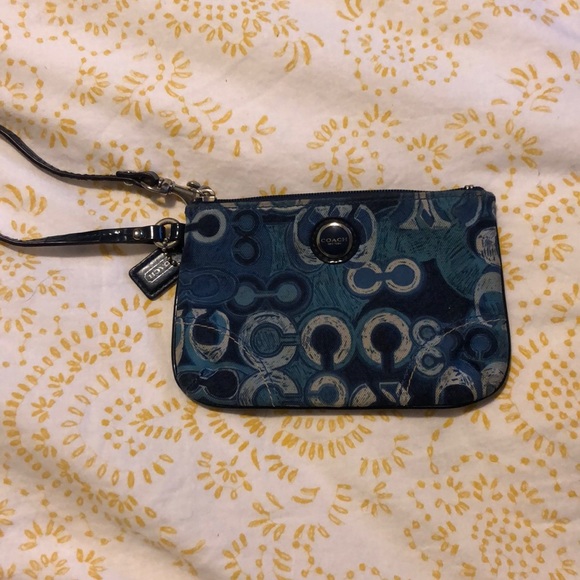 Coach Handbags - coach wristlet Coach Handbags - coach wristlet